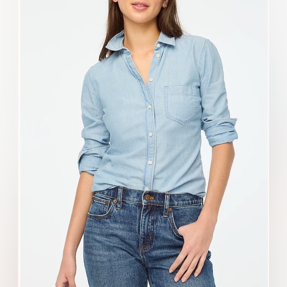 Banana Republic Denim Chambray Shirt